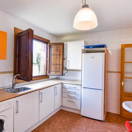 Сasa de vacaciones ¡nuevo! Cómodo Y Amplio Con Jardín