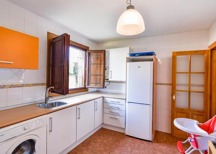 Prázdninový dům ¡nuevo! Comodo Y Amplio Con Jardin